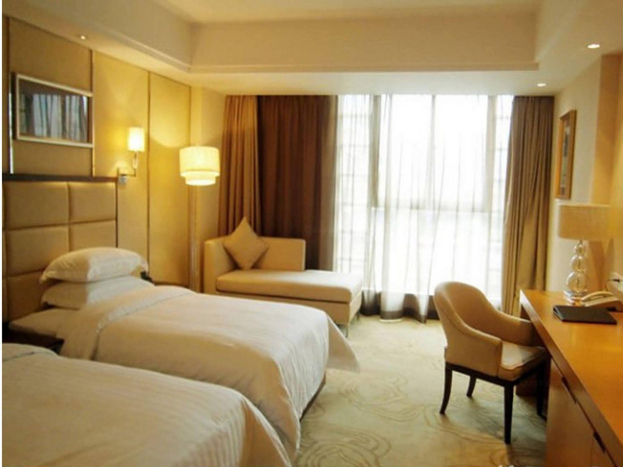 Aoyuan Golf Hotel Guangzhou Exterior photo