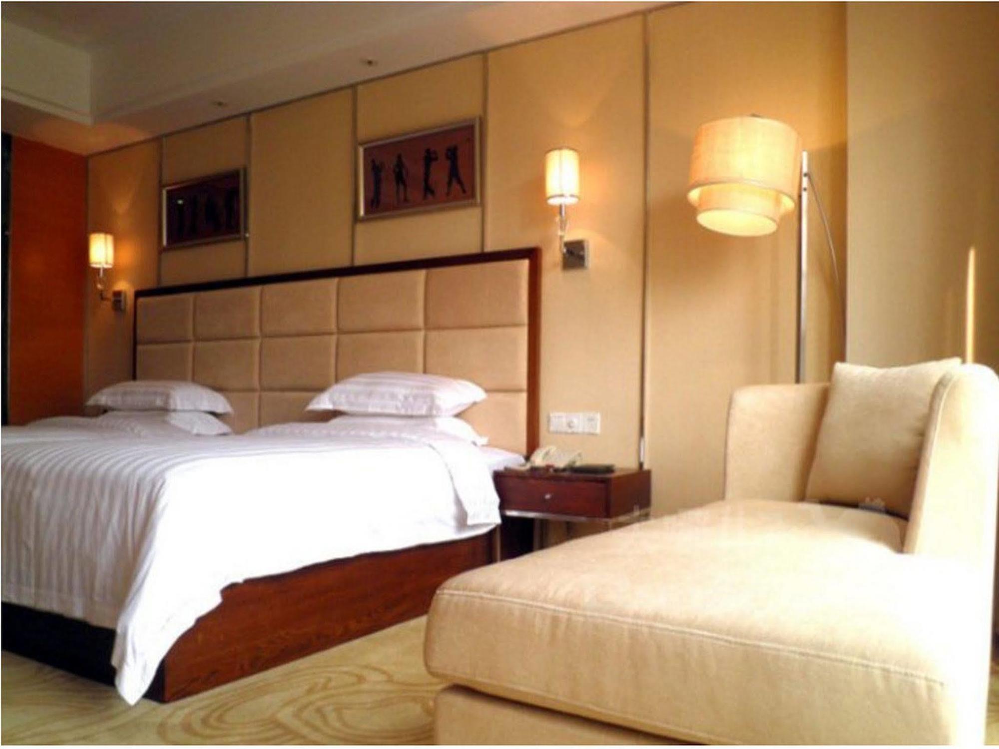 Aoyuan Golf Hotel Guangzhou Exterior photo