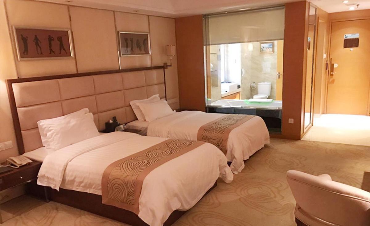 Aoyuan Golf Hotel Guangzhou Exterior photo